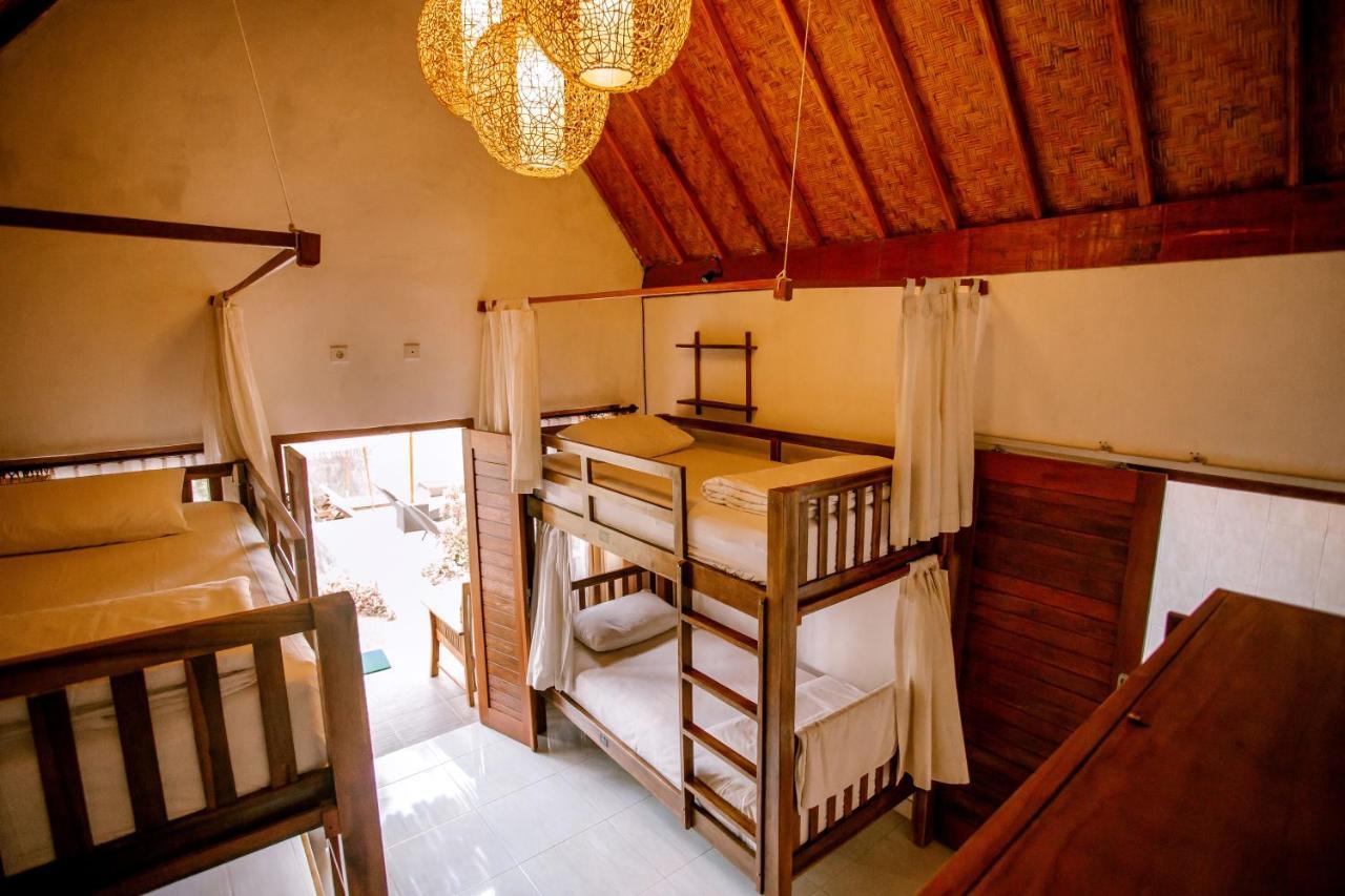 Nuansa Penida Hostel Toyapakeh Экстерьер фото
